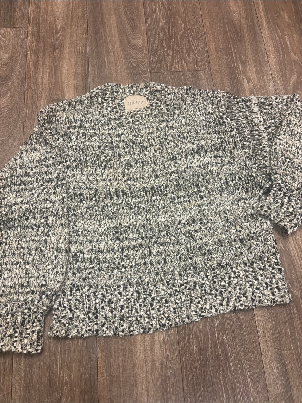 Moon River Marled Black & White Crewneck Sweater